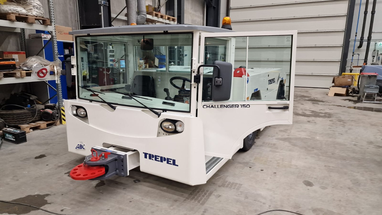 TREPEL Challenger 150 - Pushback-traktori: kuva TREPEL Challenger 150 - Pushback-traktori TREPEL Challenger 150 - Pushback-traktori: kuva TREPEL Challenger 150 - Pushback-traktori