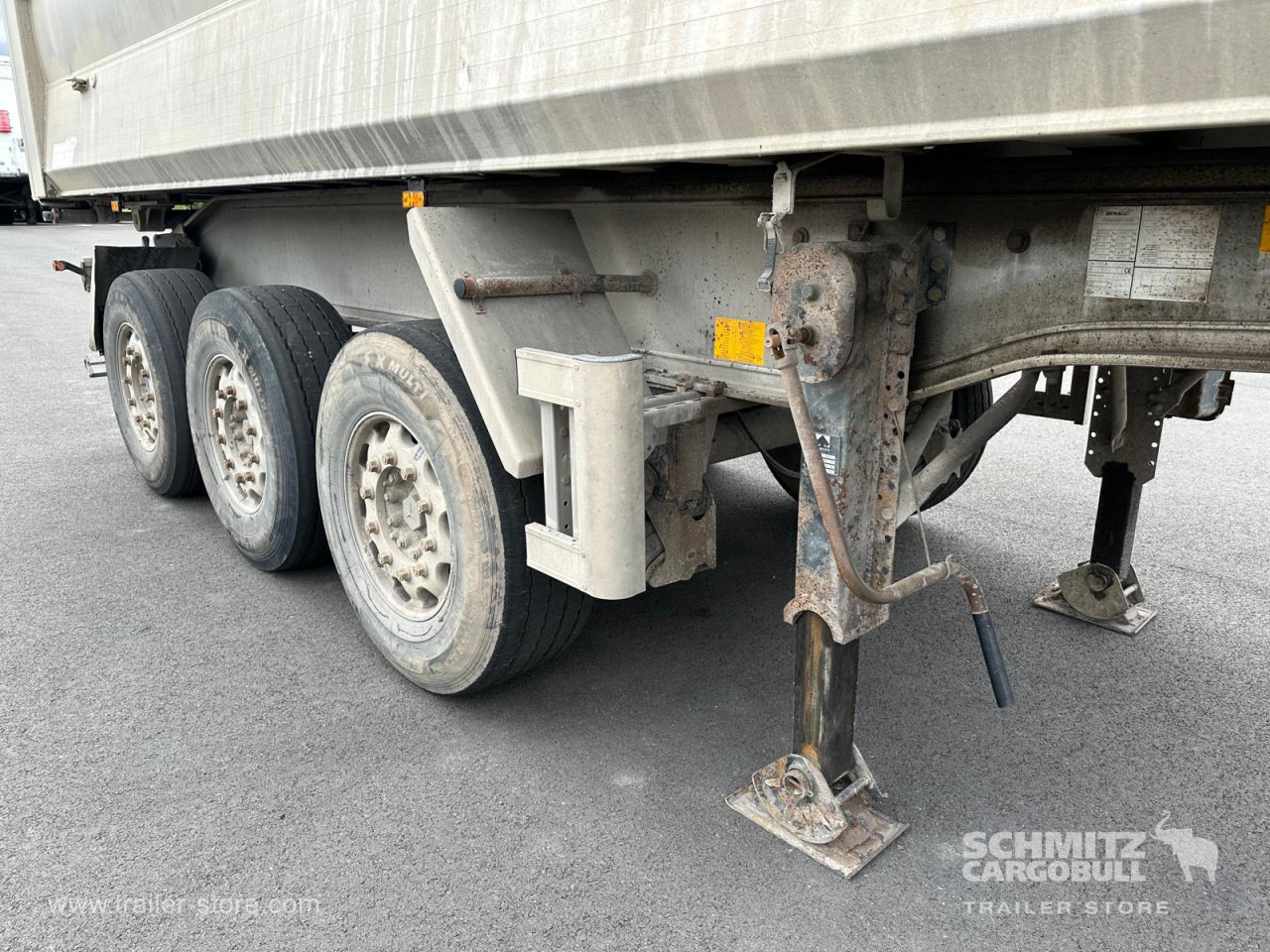 BENALU Tipper Alu-square sided body 24m³ - Kippiauto puoliperävaunu: kuva BENALU Tipper Alu-square sided body 24m³ - Kippiauto puoliperävaunu BENALU Tipper Alu-square sided body 24m³ - Kippiauto puoliperävaunu: kuva BENALU Tipper Alu-square sided body 24m³ - Kippiauto puoliperävaunu