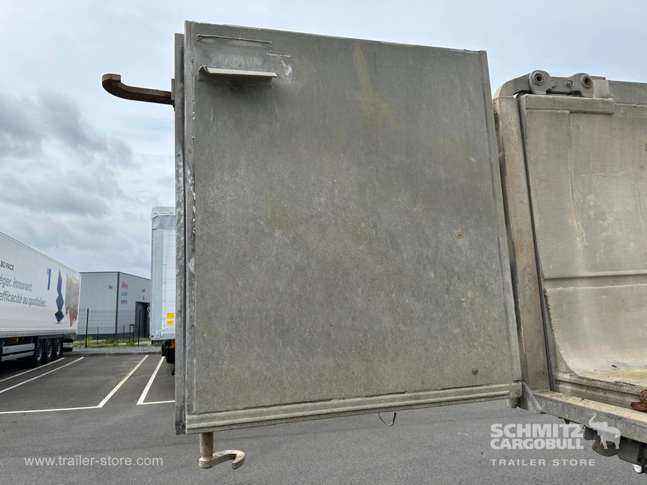 BENALU Tipper Alu-square sided body 24m³ - Kippiauto puoliperävaunu: kuva BENALU Tipper Alu-square sided body 24m³ - Kippiauto puoliperävaunu BENALU Tipper Alu-square sided body 24m³ - Kippiauto puoliperävaunu: kuva BENALU Tipper Alu-square sided body 24m³ - Kippiauto puoliperävaunu