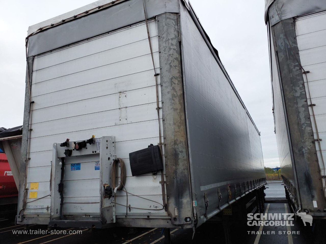 SCHMITZ Curtainsider Standard Taillift - Pressukapellipuoliperävaunu: kuva SCHMITZ Curtainsider Standard Taillift - Pressukapellipuoliperävaunu SCHMITZ Curtainsider Standard Taillift - Pressukapellipuoliperävaunu: kuva SCHMITZ Curtainsider Standard Taillift - Pressukapellipuoliperävaunu