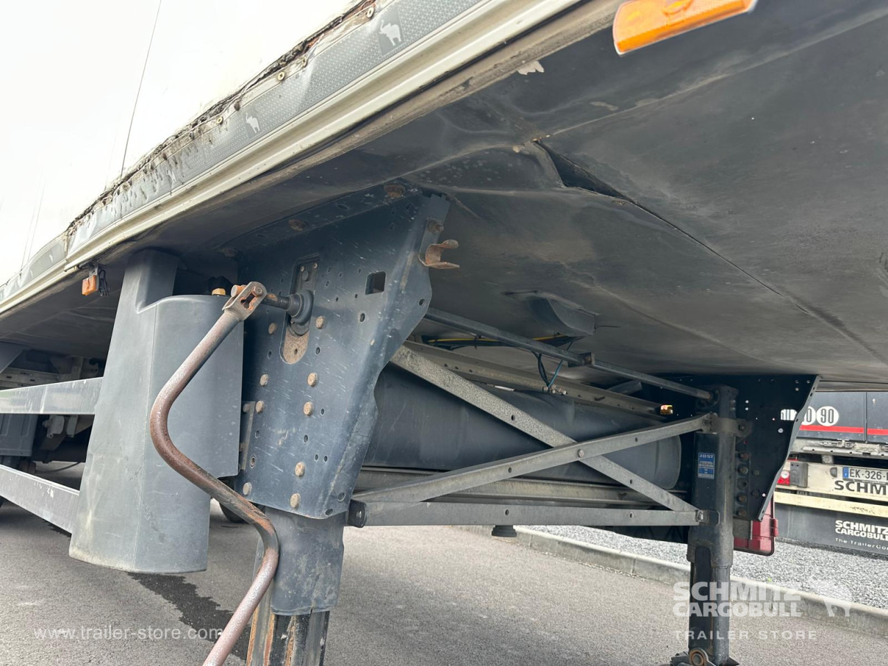 Isoterminen puoliperävaunu SCHMITZ Reefer Standard: kuva Isoterminen puoliperävaunu SCHMITZ Reefer Standard