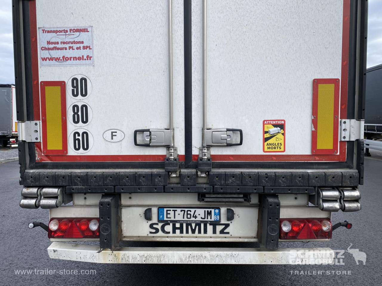 SCHMITZ Reefer Standard - Isoterminen puoliperävaunu: kuva SCHMITZ Reefer Standard - Isoterminen puoliperävaunu SCHMITZ Reefer Standard - Isoterminen puoliperävaunu: kuva SCHMITZ Reefer Standard - Isoterminen puoliperävaunu