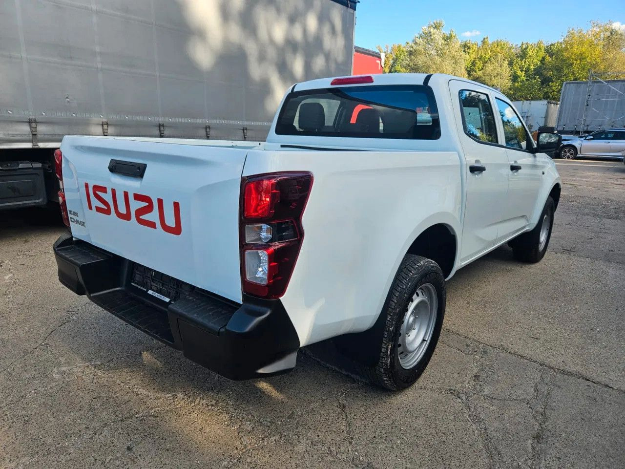Isuzu D-Max 2H, 4H, 4L - Maasturi/ Katumaasturi: kuva Isuzu D-Max 2H, 4H, 4L - Maasturi/ Katumaasturi Isuzu D-Max 2H, 4H, 4L - Maasturi/ Katumaasturi: kuva Isuzu D-Max 2H, 4H, 4L - Maasturi/ Katumaasturi