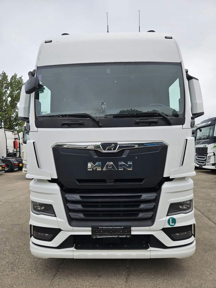 MAN TGX 26.470 XXL BDF 6x2 2 units, NAVI, Lift Axle - Konttialus/ Vaihtokuormatilat kuorma-auto: kuva MAN TGX 26.470 XXL BDF 6x2 2 units, NAVI, Lift Axle - Konttialus/ Vaihtokuormatilat kuorma-auto MAN TGX 26.470 XXL BDF 6x2 2 units, NAVI, Lift Axle - Konttialus/ Vaihtokuormatilat kuorma-auto: kuva MAN TGX 26.470 XXL BDF 6x2 2 units, NAVI, Lift Axle - Konttialus/ Vaihtokuormatilat kuorma-auto