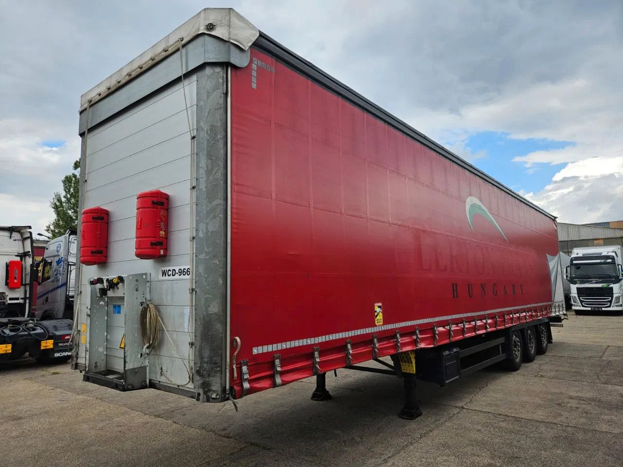Schmitz Cargobull SCB S3T 60 unis in stock! 6 New tires, Alloy w. - Puoliperävaunu: kuva Schmitz Cargobull SCB S3T 60 unis in stock! 6 New tires, Alloy w. - Puoliperävaunu Schmitz Cargobull SCB S3T 60 unis in stock! 6 New tires, Alloy w. - Puoliperävaunu: kuva Schmitz Cargobull SCB S3T 60 unis in stock! 6 New tires, Alloy w. - Puoliperävaunu