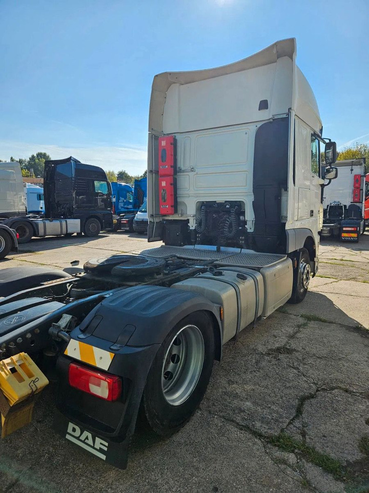 DAF XF 460 SSC Retarder Standklima - Vetopöytäauto: kuva DAF XF 460 SSC Retarder Standklima - Vetopöytäauto DAF XF 460 SSC Retarder Standklima - Vetopöytäauto: kuva DAF XF 460 SSC Retarder Standklima - Vetopöytäauto