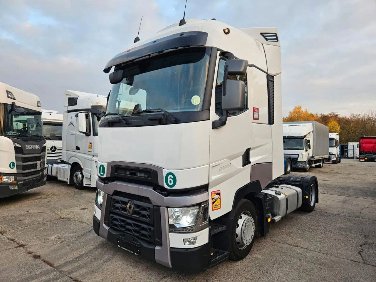 Renault T520 HSC, Mega, Standklima - Vetopöytäauto: kuva Renault T520 HSC, Mega, Standklima - Vetopöytäauto Renault T520 HSC, Mega, Standklima - Vetopöytäauto: kuva Renault T520 HSC, Mega, Standklima - Vetopöytäauto