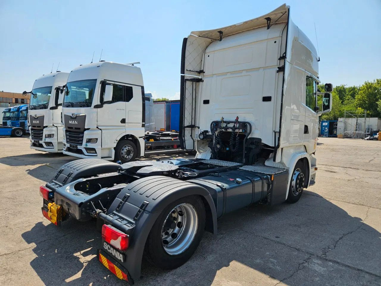 Scania R410 Mega, TopLine, StandKlima - Vetopöytäauto: kuva Scania R410 Mega, TopLine, StandKlima - Vetopöytäauto Scania R410 Mega, TopLine, StandKlima - Vetopöytäauto: kuva Scania R410 Mega, TopLine, StandKlima - Vetopöytäauto