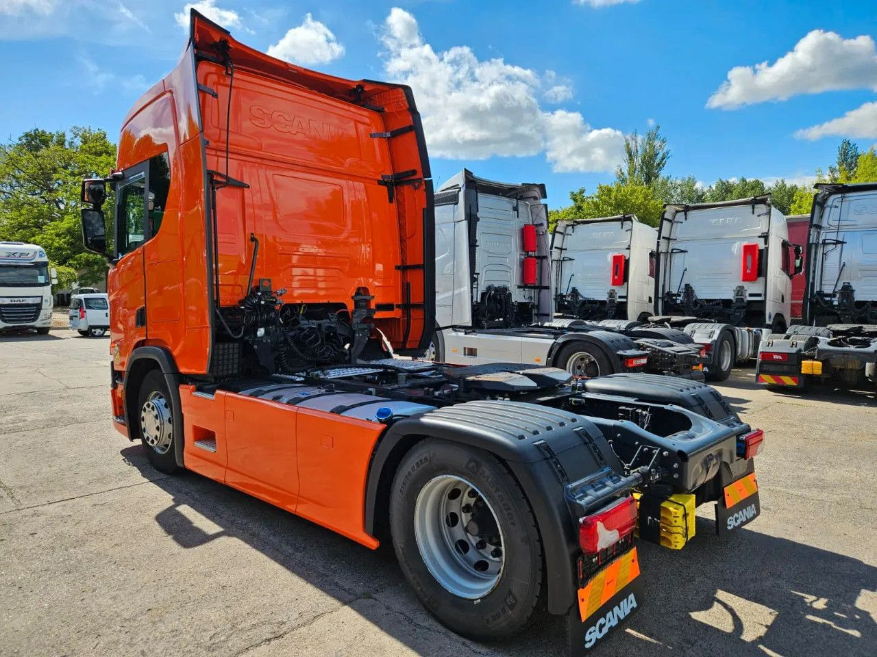 Scania R450 PTO, Standklima, Navi, New Smart2 tachograp - Vetopöytäauto: kuva Scania R450 PTO, Standklima, Navi, New Smart2 tachograp - Vetopöytäauto Scania R450 PTO, Standklima, Navi, New Smart2 tachograp - Vetopöytäauto: kuva Scania R450 PTO, Standklima, Navi, New Smart2 tachograp - Vetopöytäauto
