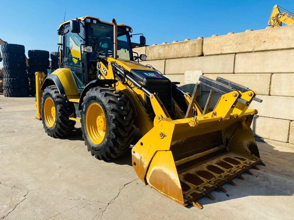 CAT 444 4x4 - Kaivuri-trukki: kuva CAT 444 4x4 - Kaivuri-trukki CAT 444 4x4 - Kaivuri-trukki: kuva CAT 444 4x4 - Kaivuri-trukki