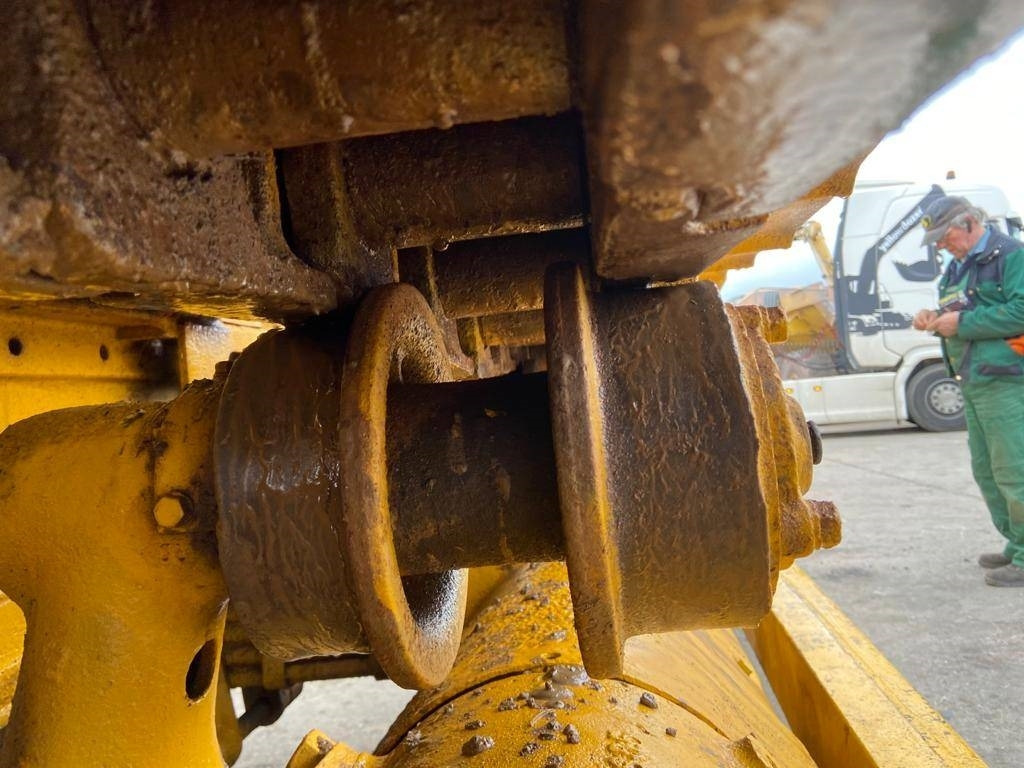 Puskutraktori CAT D 8: kuva Puskutraktori CAT D 8