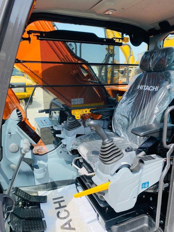 Uusi Telakaivukone Hitachi ZX 300lc-7: kuva Uusi Telakaivukone Hitachi ZX 300lc-7