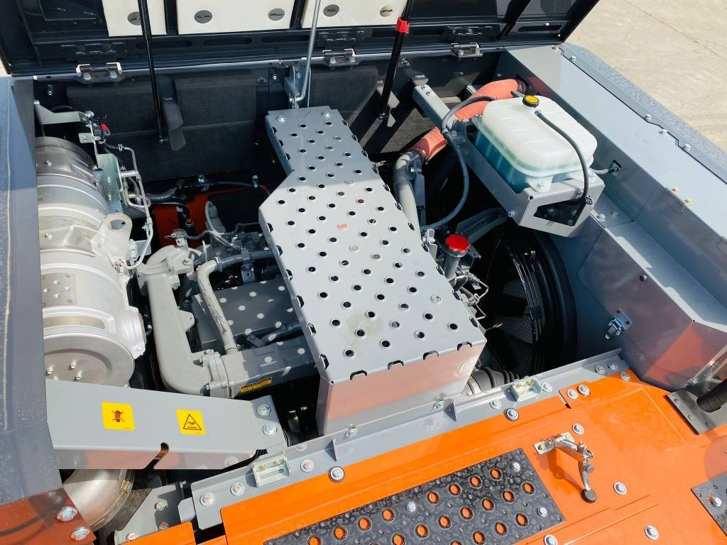 Uusi Telakaivukone Hitachi ZX 300lc-7: kuva Uusi Telakaivukone Hitachi ZX 300lc-7