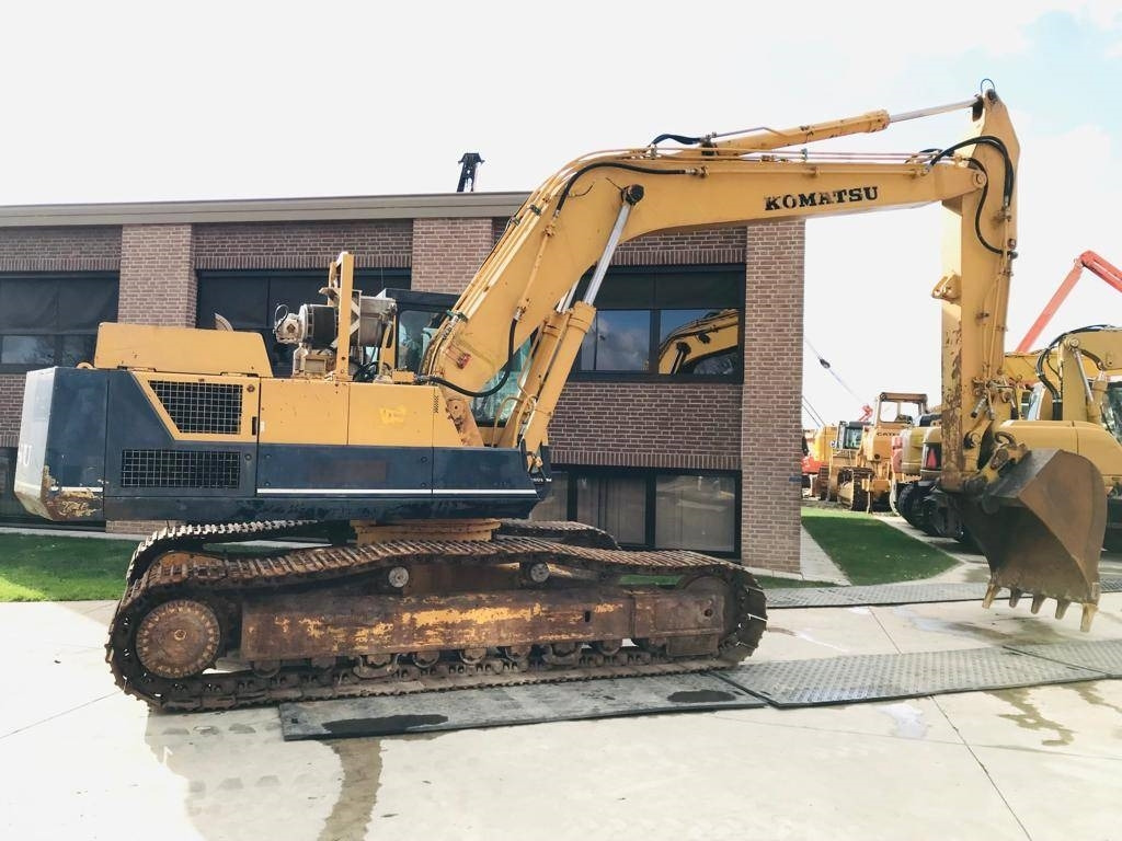 Komatsu PC 240 NLC-3kp - Telakaivukone: kuva Komatsu PC 240 NLC-3kp - Telakaivukone Komatsu PC 240 NLC-3kp - Telakaivukone: kuva Komatsu PC 240 NLC-3kp - Telakaivukone
