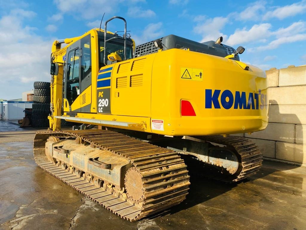 Komatsu PC 290 LC-11 - Telakaivukone: kuva Komatsu PC 290 LC-11 - Telakaivukone Komatsu PC 290 LC-11 - Telakaivukone: kuva Komatsu PC 290 LC-11 - Telakaivukone