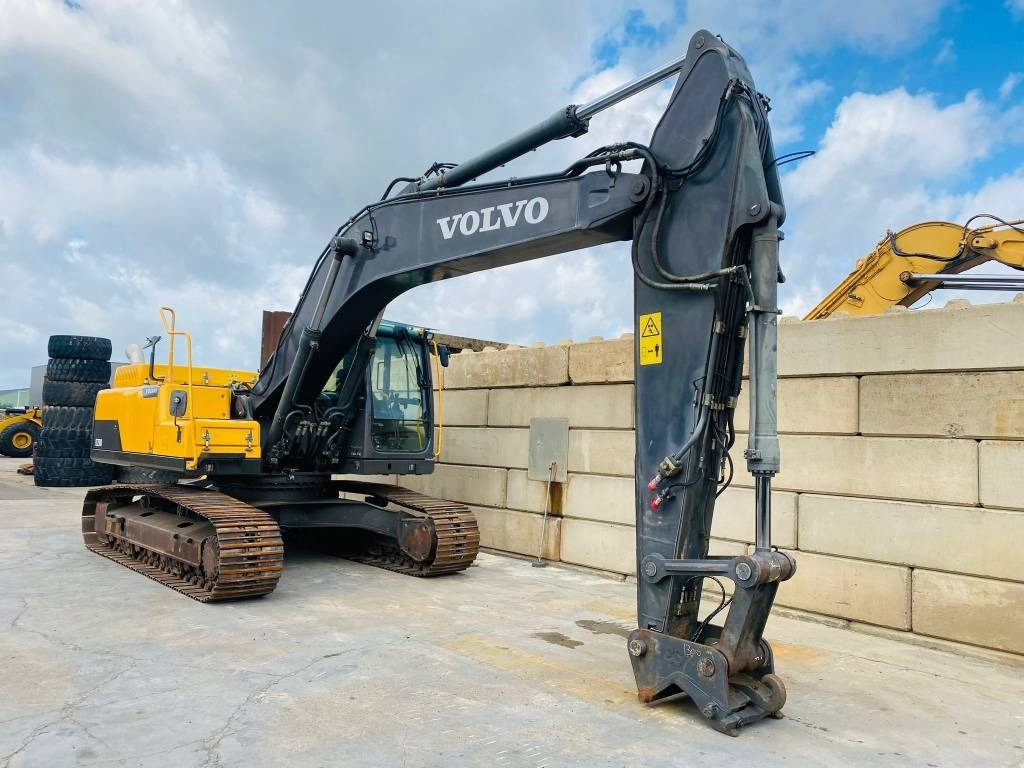 Volvo EC 250 D N L - Telakaivukone: kuva Volvo EC 250 D N L - Telakaivukone Volvo EC 250 D N L - Telakaivukone: kuva Volvo EC 250 D N L - Telakaivukone