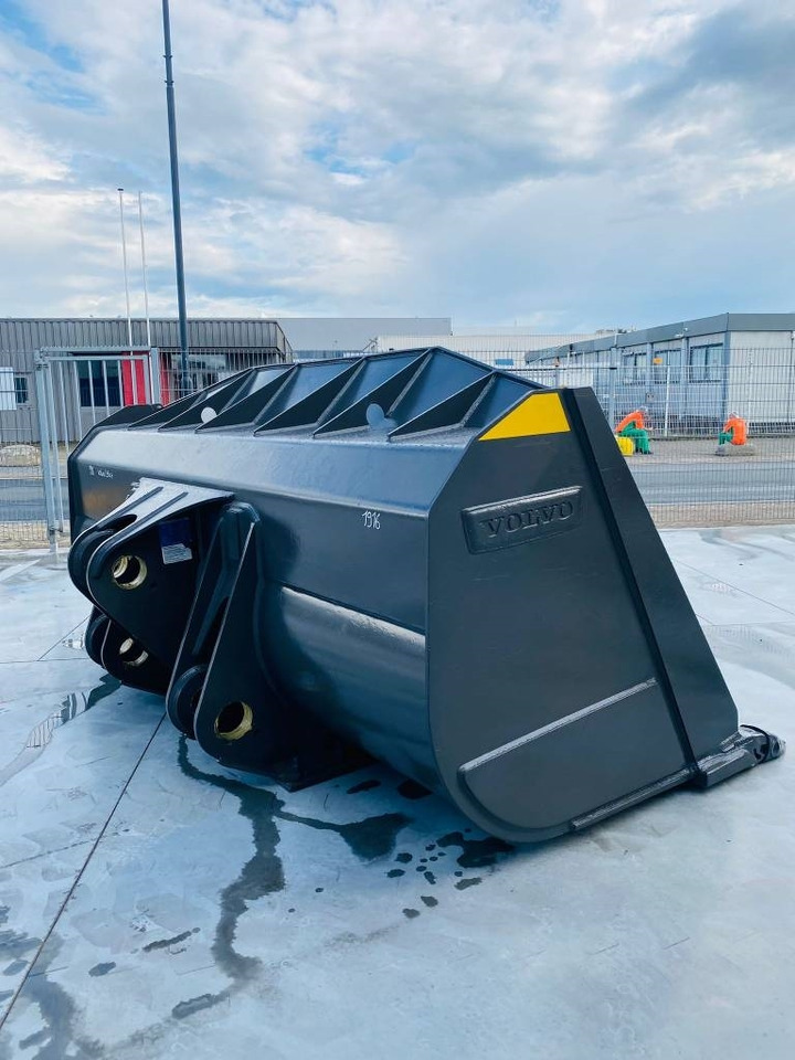 Volvo L 350 H - Kauha - Rakennuskoneet: kuva Volvo L 350 H - Kauha - Rakennuskoneet Volvo L 350 H - Kauha - Rakennuskoneet: kuva Volvo L 350 H - Kauha - Rakennuskoneet