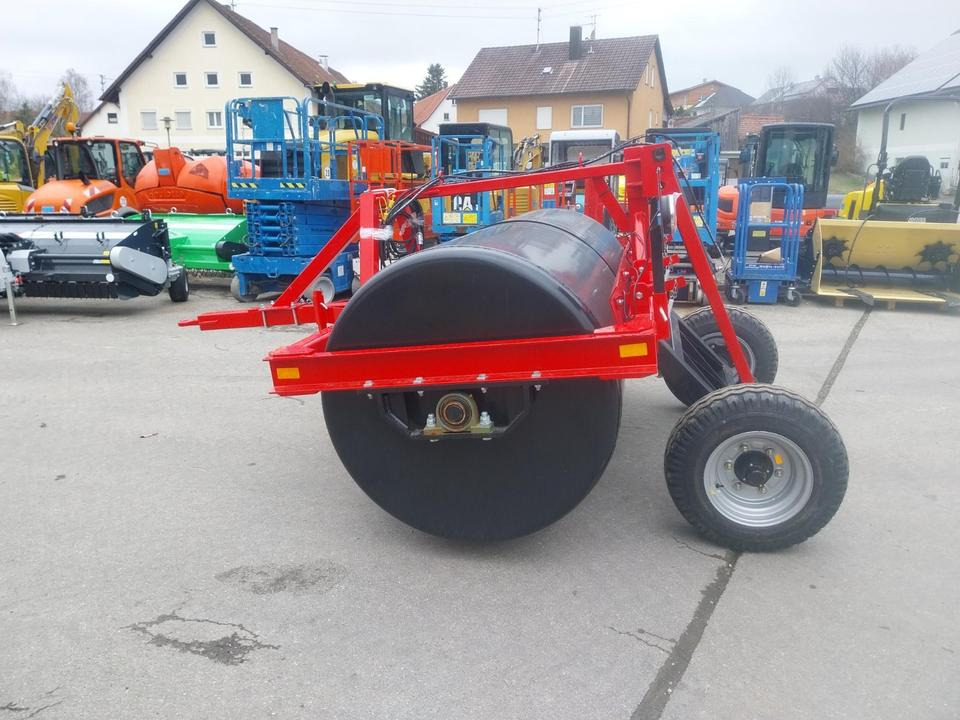 Aktionspreis Walze Wiesenwalze Fahrwerk Traktor Ackerwalze Wiese - Jyrä: kuva Aktionspreis Walze Wiesenwalze Fahrwerk Traktor Ackerwalze Wiese - Jyrä Aktionspreis Walze Wiesenwalze Fahrwerk Traktor Ackerwalze Wiese - Jyrä: kuva Aktionspreis Walze Wiesenwalze Fahrwerk Traktor Ackerwalze Wiese - Jyrä