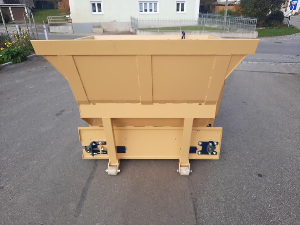 Liegeboxen Einstreugerät Futterverteilgerät Hoflader Radlader Cat - Karjatalouskone: kuva Liegeboxen Einstreugerät Futterverteilgerät Hoflader Radlader Cat - Karjatalouskone Liegeboxen Einstreugerät Futterverteilgerät Hoflader Radlader Cat - Karjatalouskone: kuva Liegeboxen Einstreugerät Futterverteilgerät Hoflader Radlader Cat - Karjatalouskone