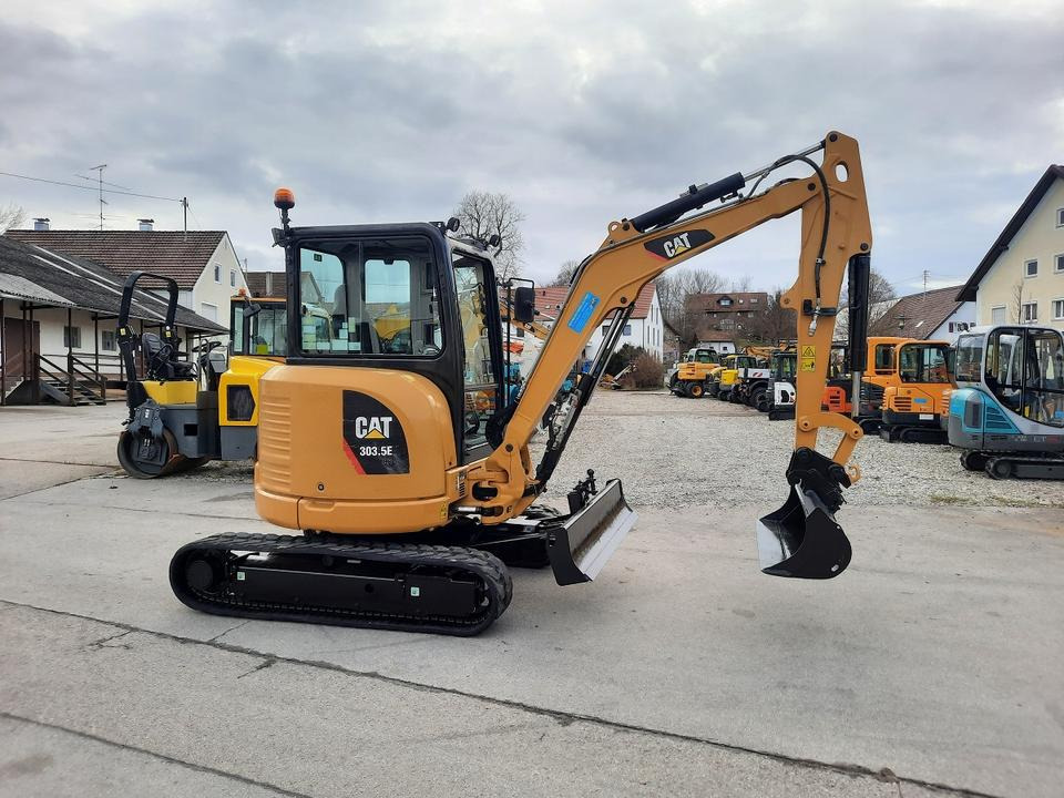 Minibagger Cat 303.5 E Kettenbagger Raupenbagger Bagger - Minikuormaaja: kuva Minibagger Cat 303.5 E Kettenbagger Raupenbagger Bagger - Minikuormaaja Minibagger Cat 303.5 E Kettenbagger Raupenbagger Bagger - Minikuormaaja: kuva Minibagger Cat 303.5 E Kettenbagger Raupenbagger Bagger - Minikuormaaja