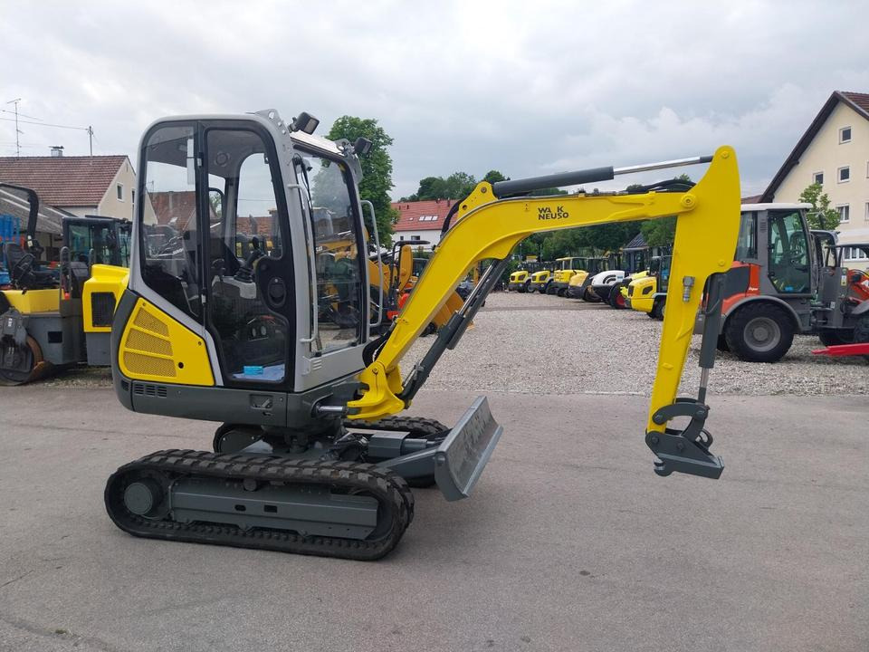 Minibagger Neuson Wacker ET 24 VDS Bagger Kettenbagger - Minikuormaaja: kuva Minibagger Neuson Wacker ET 24 VDS Bagger Kettenbagger - Minikuormaaja Minibagger Neuson Wacker ET 24 VDS Bagger Kettenbagger - Minikuormaaja: kuva Minibagger Neuson Wacker ET 24 VDS Bagger Kettenbagger - Minikuormaaja