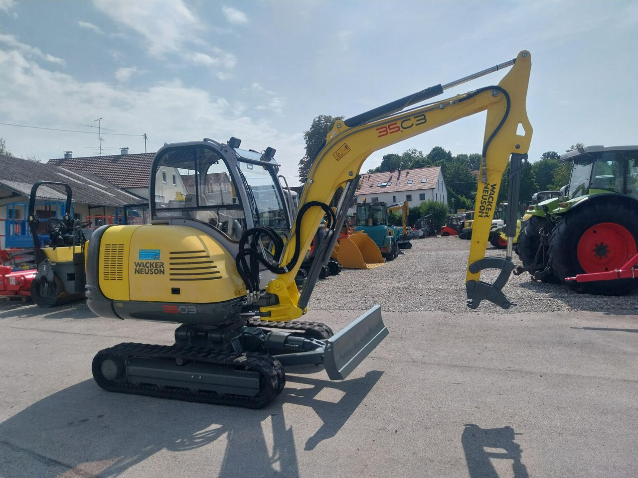 Neuson 3503 VDS 35 - Minikuormaaja: kuva Neuson 3503 VDS 35 - Minikuormaaja Neuson 3503 VDS 35 - Minikuormaaja: kuva Neuson 3503 VDS 35 - Minikuormaaja