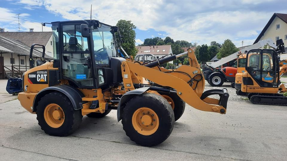 Radlader Cat 908M 906 907 2018 Hoflader Lader Schaufellader - Pienkuormaaja: kuva Radlader Cat 908M 906 907 2018 Hoflader Lader Schaufellader - Pienkuormaaja Radlader Cat 908M 906 907 2018 Hoflader Lader Schaufellader - Pienkuormaaja: kuva Radlader Cat 908M 906 907 2018 Hoflader Lader Schaufellader - Pienkuormaaja