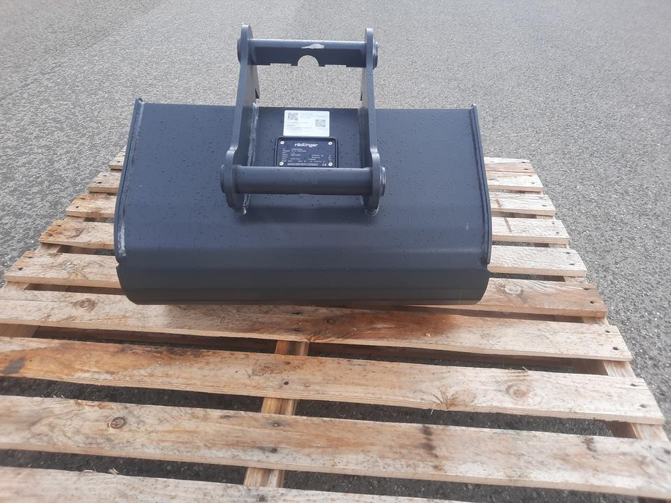 Rädlinger Tieflöffel 60 cm MS 01 Minibagger Bagger Lehnhoff - Kaivinkoneen kauha: kuva Rädlinger Tieflöffel 60 cm MS 01 Minibagger Bagger Lehnhoff - Kaivinkoneen kauha Rädlinger Tieflöffel 60 cm MS 01 Minibagger Bagger Lehnhoff - Kaivinkoneen kauha: kuva Rädlinger Tieflöffel 60 cm MS 01 Minibagger Bagger Lehnhoff - Kaivinkoneen kauha