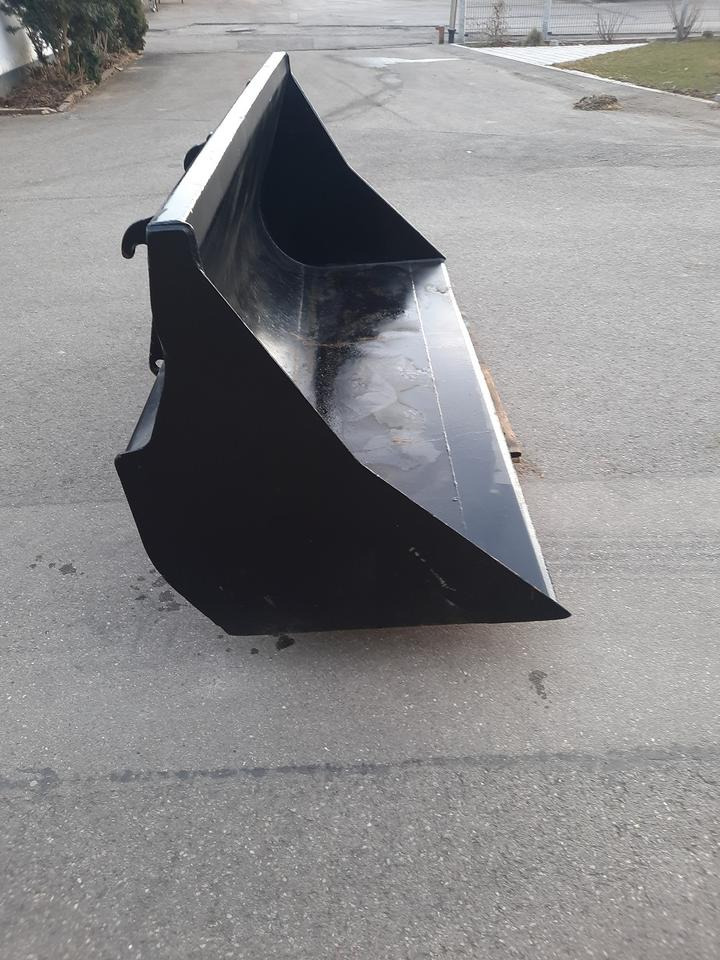 Schaufel 2,4m Teleskoplader Radlader Universalschaufel Genie - Kuormaajan kauha: kuva Schaufel 2,4m Teleskoplader Radlader Universalschaufel Genie - Kuormaajan kauha Schaufel 2,4m Teleskoplader Radlader Universalschaufel Genie - Kuormaajan kauha: kuva Schaufel 2,4m Teleskoplader Radlader Universalschaufel Genie - Kuormaajan kauha