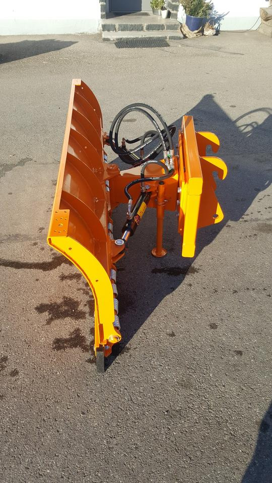 Schneeschild 1,8m Kubota Kommunal Schlepper Radlader Hoflader - Lumiaura: kuva Schneeschild 1,8m Kubota Kommunal Schlepper Radlader Hoflader - Lumiaura Schneeschild 1,8m Kubota Kommunal Schlepper Radlader Hoflader - Lumiaura: kuva Schneeschild 1,8m Kubota Kommunal Schlepper Radlader Hoflader - Lumiaura