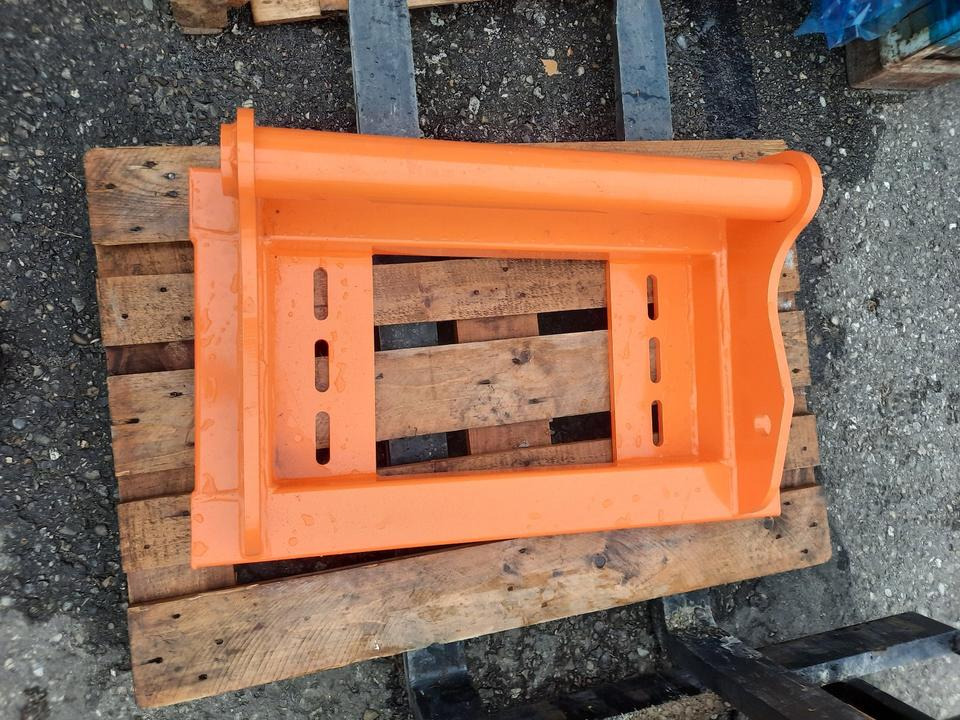 Lumiaura Schneeschild Vario 1,8m Schlepper Radlader Hoflader Kramer: kuva Lumiaura Schneeschild Vario 1,8m Schlepper Radlader Hoflader Kramer Lumiaura Schneeschild Vario 1,8m Schlepper Radlader Hoflader Kramer: kuva Lumiaura Schneeschild Vario 1,8m Schlepper Radlader Hoflader Kramer