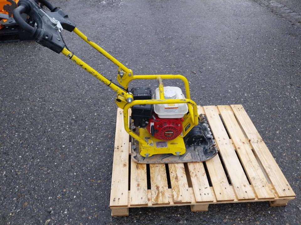 Weber CF 2 II HD Vibrationsplatte Rüttelplatte - Tärylevy: kuva Weber CF 2 II HD Vibrationsplatte Rüttelplatte - Tärylevy Weber CF 2 II HD Vibrationsplatte Rüttelplatte - Tärylevy: kuva Weber CF 2 II HD Vibrationsplatte Rüttelplatte - Tärylevy