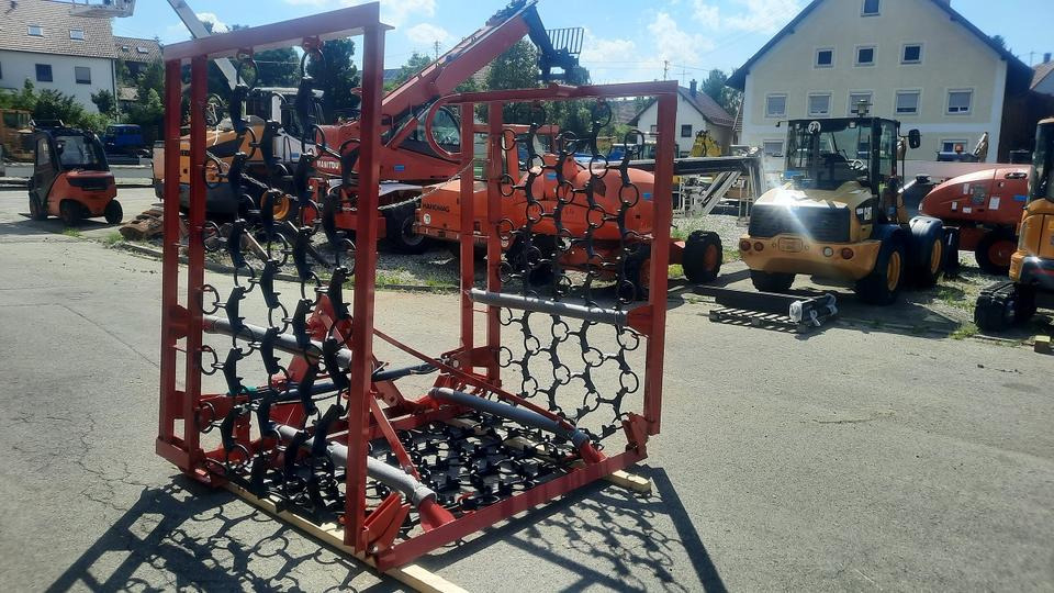 Neue Wiesenegge 6m hydraulisch Wiesenschleppe Fendt Schlepper - Nurmihara: kuva neue Wiesenegge 6m hydraulisch Wiesenschleppe Fendt Schlepper - Nurmihara Neue Wiesenegge 6m hydraulisch Wiesenschleppe Fendt Schlepper - Nurmihara: kuva neue Wiesenegge 6m hydraulisch Wiesenschleppe Fendt Schlepper - Nurmihara