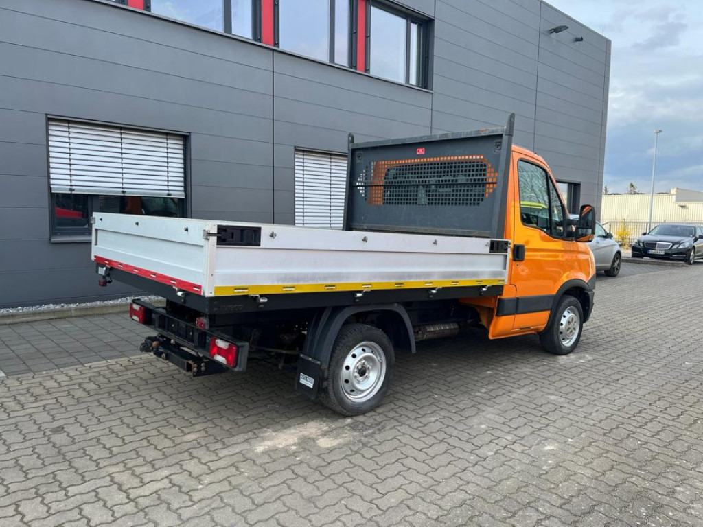 IVECO(I) Daily 29L13 Pritsche - Avolava pakettiauto: kuva IVECO(I) Daily 29L13 Pritsche - Avolava pakettiauto IVECO(I) Daily 29L13 Pritsche - Avolava pakettiauto: kuva IVECO(I) Daily 29L13 Pritsche - Avolava pakettiauto