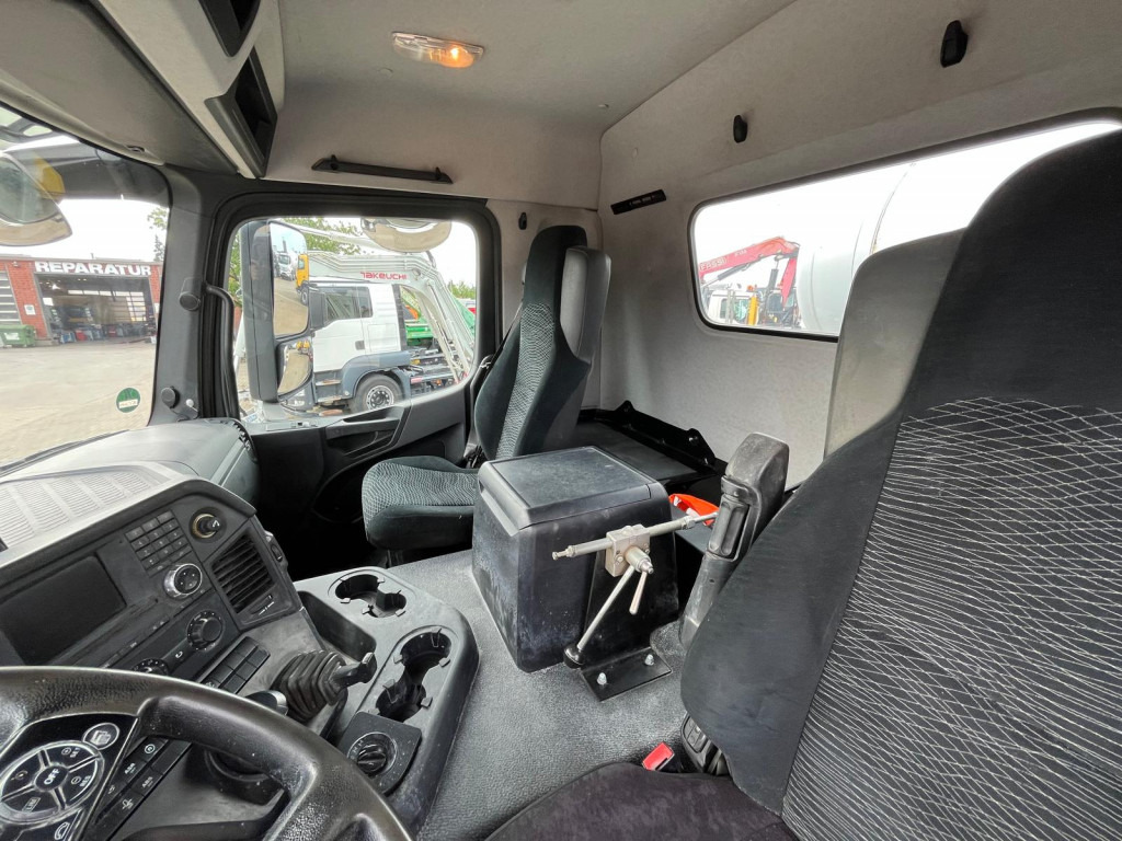 MERCEDES-BENZ Arocs 3240 B 8x4 Betonmischer Deutsch Top AP Achsen - Kuorma-auto: kuva MERCEDES-BENZ Arocs 3240 B 8x4 Betonmischer Deutsch Top AP Achsen - Kuorma-auto MERCEDES-BENZ Arocs 3240 B 8x4 Betonmischer Deutsch Top AP Achsen - Kuorma-auto: kuva MERCEDES-BENZ Arocs 3240 B 8x4 Betonmischer Deutsch Top AP Achsen - Kuorma-auto