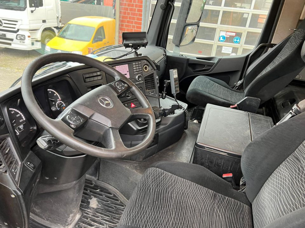 MERCEDES-BENZ Arocs 3240 B 8x4 Betonmischer Deutsch Top Liebherr - Kuorma-auto: kuva MERCEDES-BENZ Arocs 3240 B 8x4 Betonmischer Deutsch Top Liebherr - Kuorma-auto MERCEDES-BENZ Arocs 3240 B 8x4 Betonmischer Deutsch Top Liebherr - Kuorma-auto: kuva MERCEDES-BENZ Arocs 3240 B 8x4 Betonmischer Deutsch Top Liebherr - Kuorma-auto