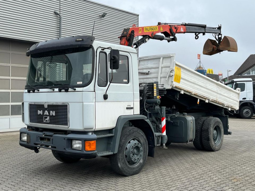 MAN F90 18.232 FK 2-Achs Kipper Kran Palf. PK 8000 - Kippiauto kuorma-auto, Nosturiauto: kuva MAN F90 18.232 FK 2-Achs Kipper Kran Palf. PK 8000 - Kippiauto kuorma-auto, Nosturiauto MAN F90 18.232 FK 2-Achs Kipper Kran Palf. PK 8000 - Kippiauto kuorma-auto, Nosturiauto: kuva MAN F90 18.232 FK 2-Achs Kipper Kran Palf. PK 8000 - Kippiauto kuorma-auto, Nosturiauto