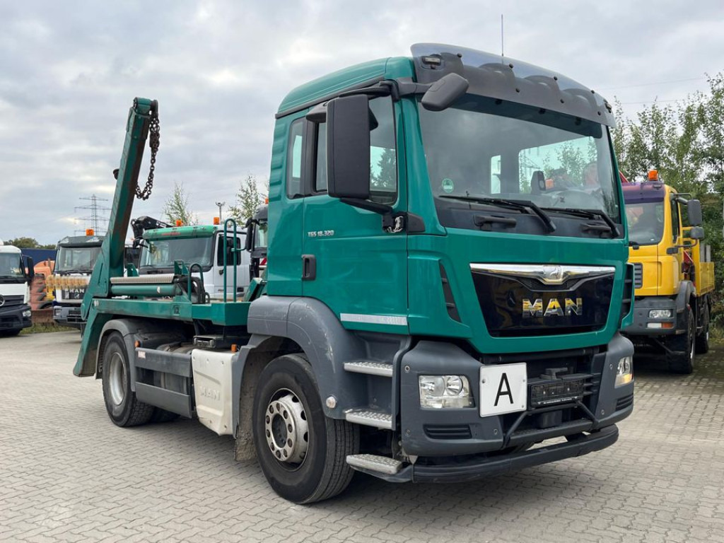 MAN TG-S 18.320 4x2 Absetzkipper VDL - Nostovarsi-vaihtolavakuorma kuorma-auto: kuva MAN TG-S 18.320 4x2 Absetzkipper VDL - Nostovarsi-vaihtolavakuorma kuorma-auto MAN TG-S 18.320 4x2 Absetzkipper VDL - Nostovarsi-vaihtolavakuorma kuorma-auto: kuva MAN TG-S 18.320 4x2 Absetzkipper VDL - Nostovarsi-vaihtolavakuorma kuorma-auto