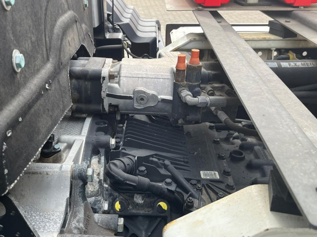 MAN TG-S 26.400 6x2 BL Absetzkipper Meiller Funk - Nostovarsi-vaihtolavakuorma kuorma-auto: kuva MAN TG-S 26.400 6x2 BL Absetzkipper Meiller Funk - Nostovarsi-vaihtolavakuorma kuorma-auto MAN TG-S 26.400 6x2 BL Absetzkipper Meiller Funk - Nostovarsi-vaihtolavakuorma kuorma-auto: kuva MAN TG-S 26.400 6x2 BL Absetzkipper Meiller Funk - Nostovarsi-vaihtolavakuorma kuorma-auto