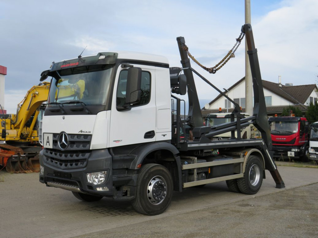 MERCEDES-BENZ Actros 1840 K 4x2 Absetzkipper Euro 6 - Nostovarsi-vaihtolavakuorma kuorma-auto: kuva MERCEDES-BENZ Actros 1840 K 4x2 Absetzkipper Euro 6 - Nostovarsi-vaihtolavakuorma kuorma-auto MERCEDES-BENZ Actros 1840 K 4x2 Absetzkipper Euro 6 - Nostovarsi-vaihtolavakuorma kuorma-auto: kuva MERCEDES-BENZ Actros 1840 K 4x2 Absetzkipper Euro 6 - Nostovarsi-vaihtolavakuorma kuorma-auto