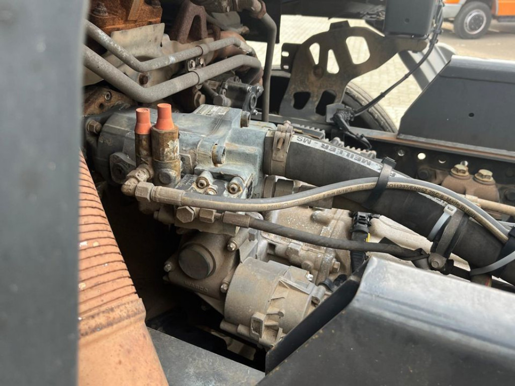 MERCEDES-BENZ Actros 2541 L6x2 Abrollkipper Meiller Schub Knick - Koukkulava kuorma-auto: kuva MERCEDES-BENZ Actros 2541 L6x2 Abrollkipper Meiller Schub Knick - Koukkulava kuorma-auto MERCEDES-BENZ Actros 2541 L6x2 Abrollkipper Meiller Schub Knick - Koukkulava kuorma-auto: kuva MERCEDES-BENZ Actros 2541 L6x2 Abrollkipper Meiller Schub Knick - Koukkulava kuorma-auto