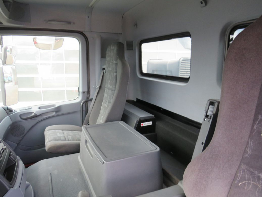 MERCEDES-BENZ Actros 4141 8x6 4 Achs Muldenkipper Kupplung, 1. Hand - Kippiauto kuorma-auto: kuva MERCEDES-BENZ Actros 4141 8x6 4 Achs Muldenkipper Kupplung, 1. Hand - Kippiauto kuorma-auto MERCEDES-BENZ Actros 4141 8x6 4 Achs Muldenkipper Kupplung, 1. Hand - Kippiauto kuorma-auto: kuva MERCEDES-BENZ Actros 4141 8x6 4 Achs Muldenkipper Kupplung, 1. Hand - Kippiauto kuorma-auto