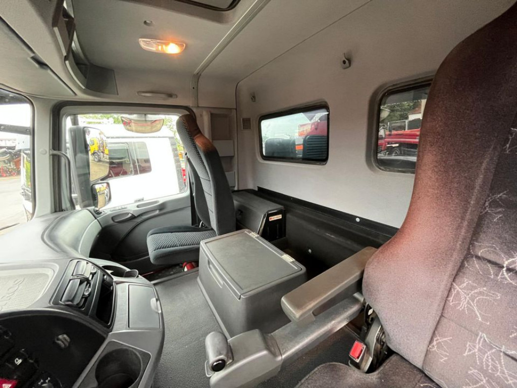 MERCEDES-BENZ Actros 4141 K 8x4 4-Achs Kipper Bordmatik Meiller Top - Kippiauto kuorma-auto: kuva MERCEDES-BENZ Actros 4141 K 8x4 4-Achs Kipper Bordmatik Meiller Top - Kippiauto kuorma-auto MERCEDES-BENZ Actros 4141 K 8x4 4-Achs Kipper Bordmatik Meiller Top - Kippiauto kuorma-auto: kuva MERCEDES-BENZ Actros 4141 K 8x4 4-Achs Kipper Bordmatik Meiller Top - Kippiauto kuorma-auto