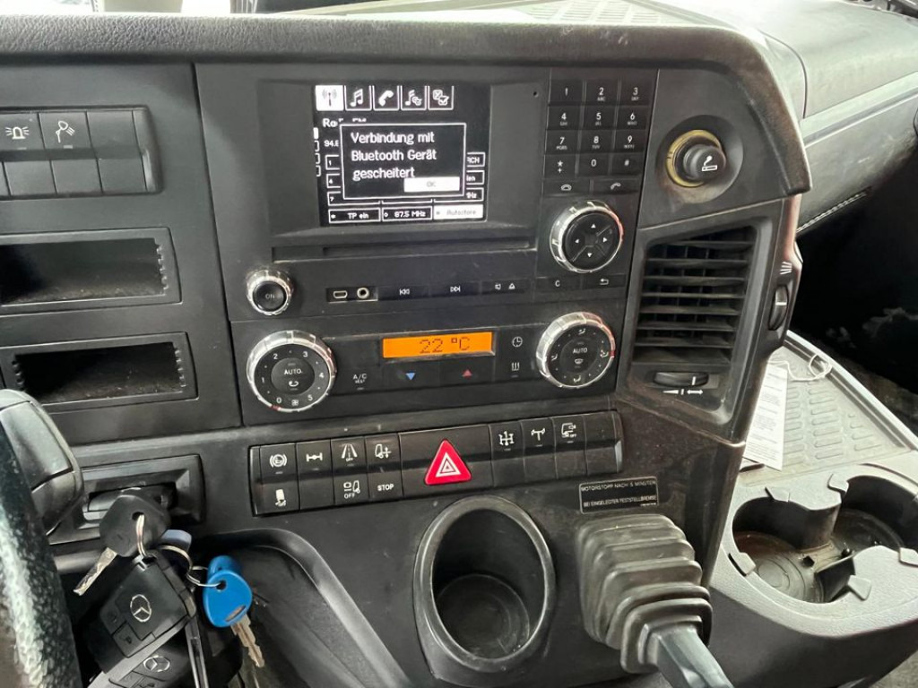 MERCEDES-BENZ Arocs 1845 4x4 HAD 2-Achs Allradkipper Heckkran Funk - Kippiauto kuorma-auto, Nosturiauto: kuva MERCEDES-BENZ Arocs 1845 4x4 HAD 2-Achs Allradkipper Heckkran Funk - Kippiauto kuorma-auto, Nosturiauto MERCEDES-BENZ Arocs 1845 4x4 HAD 2-Achs Allradkipper Heckkran Funk - Kippiauto kuorma-auto, Nosturiauto: kuva MERCEDES-BENZ Arocs 1845 4x4 HAD 2-Achs Allradkipper Heckkran Funk - Kippiauto kuorma-auto, Nosturiauto