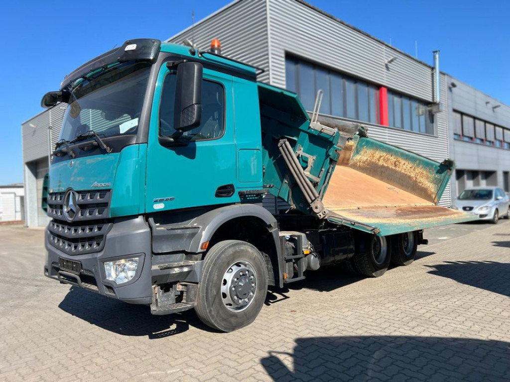 MERCEDES-BENZ Arocs 2636 6x6 HAD 3-Achs Allradkipper Meiller - Kippiauto kuorma-auto: kuva MERCEDES-BENZ Arocs 2636 6x6 HAD 3-Achs Allradkipper Meiller - Kippiauto kuorma-auto MERCEDES-BENZ Arocs 2636 6x6 HAD 3-Achs Allradkipper Meiller - Kippiauto kuorma-auto: kuva MERCEDES-BENZ Arocs 2636 6x6 HAD 3-Achs Allradkipper Meiller - Kippiauto kuorma-auto