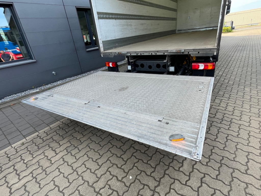 MERCEDES-BENZ Mercedes-Benz Antos Standardkoffer LBW 1830 L nR 4x2 LBW 2to+Funk - Umpikori kuorma-auto: kuva MERCEDES-BENZ Mercedes-Benz Antos Standardkoffer LBW 1830 L nR 4x2 LBW 2to+Funk - Umpikori kuorma-auto MERCEDES-BENZ Mercedes-Benz Antos Standardkoffer LBW 1830 L nR 4x2 LBW 2to+Funk - Umpikori kuorma-auto: kuva MERCEDES-BENZ Mercedes-Benz Antos Standardkoffer LBW 1830 L nR 4x2 LBW 2to+Funk - Umpikori kuorma-auto