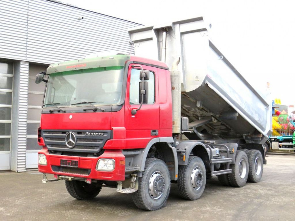 Mercedes-Benz Actros 4141 8x6 4 Achs Muldenkipper Kupplung, 1. - Kippiauto kuorma-auto: kuva Mercedes-Benz Actros 4141 8x6 4 Achs Muldenkipper Kupplung, 1. - Kippiauto kuorma-auto Mercedes-Benz Actros 4141 8x6 4 Achs Muldenkipper Kupplung, 1. - Kippiauto kuorma-auto: kuva Mercedes-Benz Actros 4141 8x6 4 Achs Muldenkipper Kupplung, 1. - Kippiauto kuorma-auto