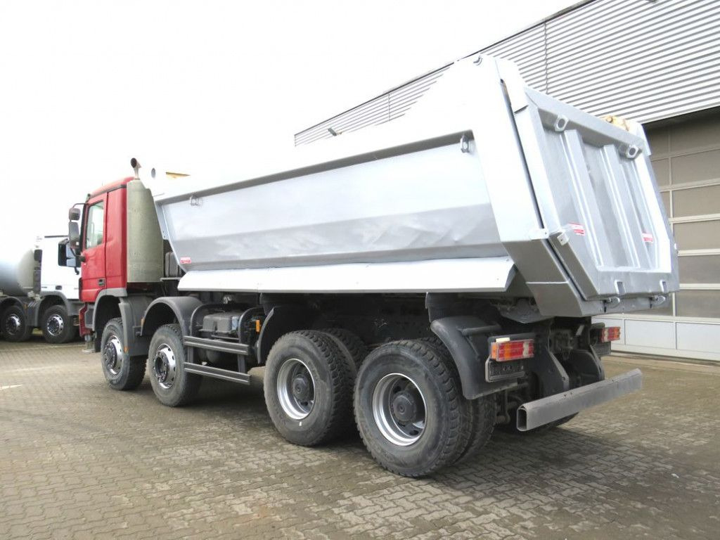 Mercedes-Benz Actros 4141 8x6 4 Achs Muldenkipper Kupplung, 1. - Kippiauto kuorma-auto: kuva Mercedes-Benz Actros 4141 8x6 4 Achs Muldenkipper Kupplung, 1. - Kippiauto kuorma-auto Mercedes-Benz Actros 4141 8x6 4 Achs Muldenkipper Kupplung, 1. - Kippiauto kuorma-auto: kuva Mercedes-Benz Actros 4141 8x6 4 Achs Muldenkipper Kupplung, 1. - Kippiauto kuorma-auto