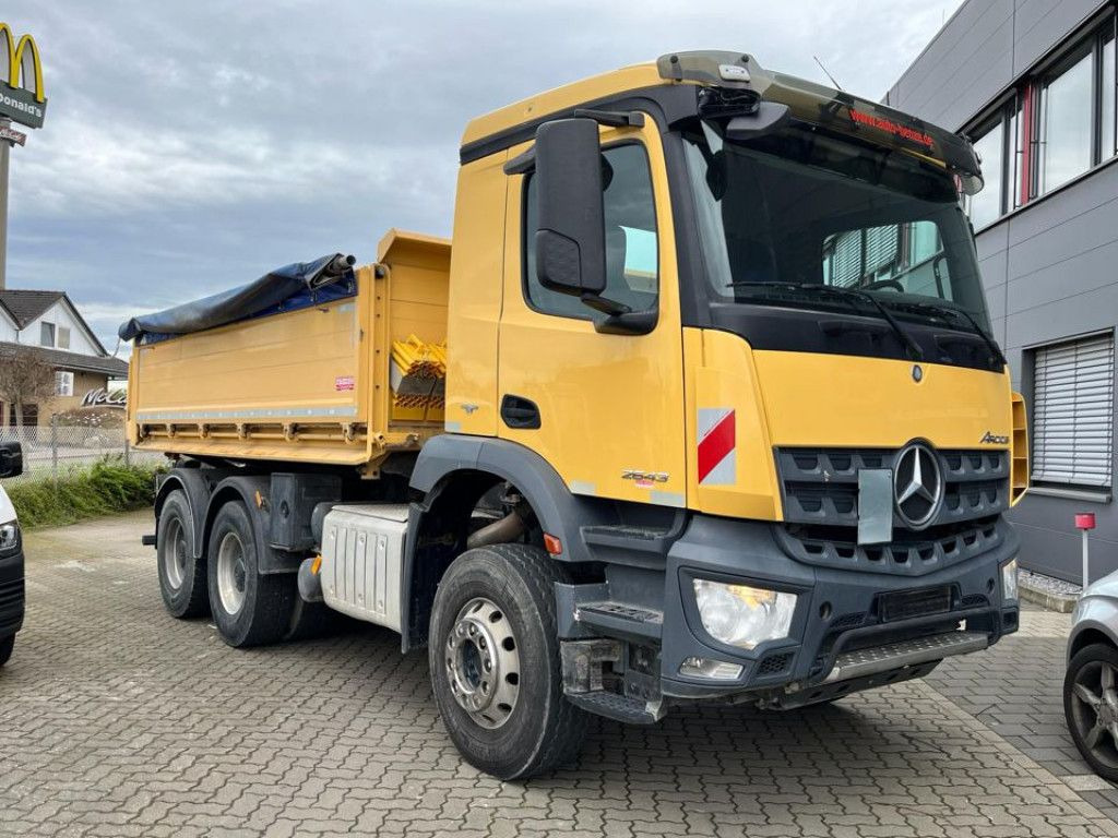 Mercedes-Benz Arocs 2643 K 6x4 3-Achs Kipper Blatt/Blatt, AP A - Kippiauto kuorma-auto: kuva Mercedes-Benz Arocs 2643 K 6x4 3-Achs Kipper Blatt/Blatt, AP A - Kippiauto kuorma-auto Mercedes-Benz Arocs 2643 K 6x4 3-Achs Kipper Blatt/Blatt, AP A - Kippiauto kuorma-auto: kuva Mercedes-Benz Arocs 2643 K 6x4 3-Achs Kipper Blatt/Blatt, AP A - Kippiauto kuorma-auto