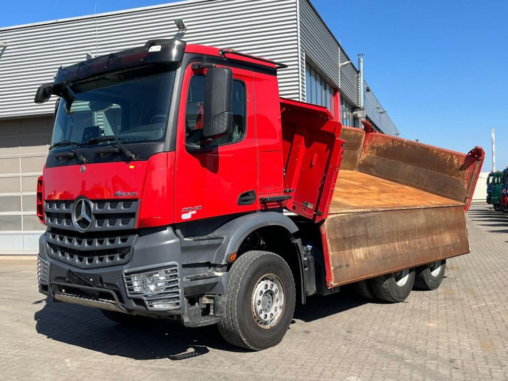 Mercedes-Benz Arocs 2648 6x4 3-Achs Kipper Bordmatik - Kippiauto kuorma-auto: kuva Mercedes-Benz Arocs 2648 6x4 3-Achs Kipper Bordmatik - Kippiauto kuorma-auto Mercedes-Benz Arocs 2648 6x4 3-Achs Kipper Bordmatik - Kippiauto kuorma-auto: kuva Mercedes-Benz Arocs 2648 6x4 3-Achs Kipper Bordmatik - Kippiauto kuorma-auto